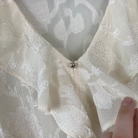 Pleione Cream Empire Waist Blouse V-Neck Ruffle Front Textured Floral Size L - Picture 4 of 10